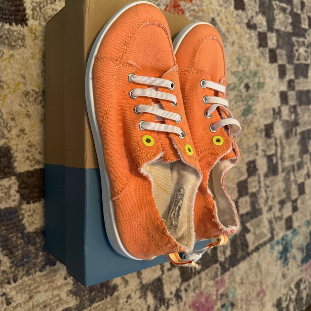 Vionic Pismo Melon Canvas slip on sneakers.